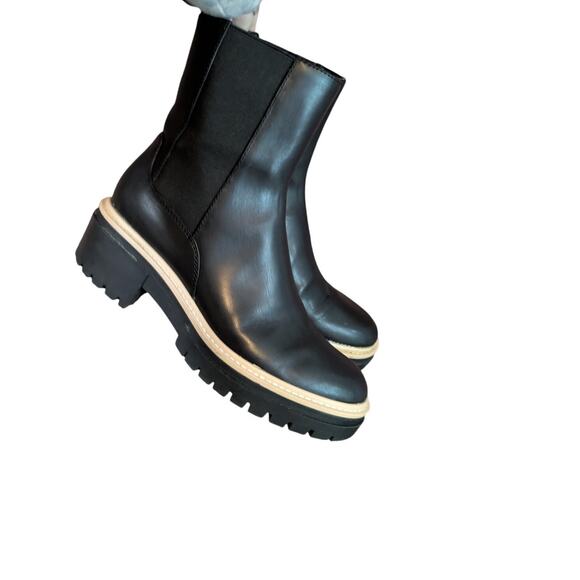 Open Edit Mya Lug Sole Chelsea Boot Size 9 - Picture 1 of 7